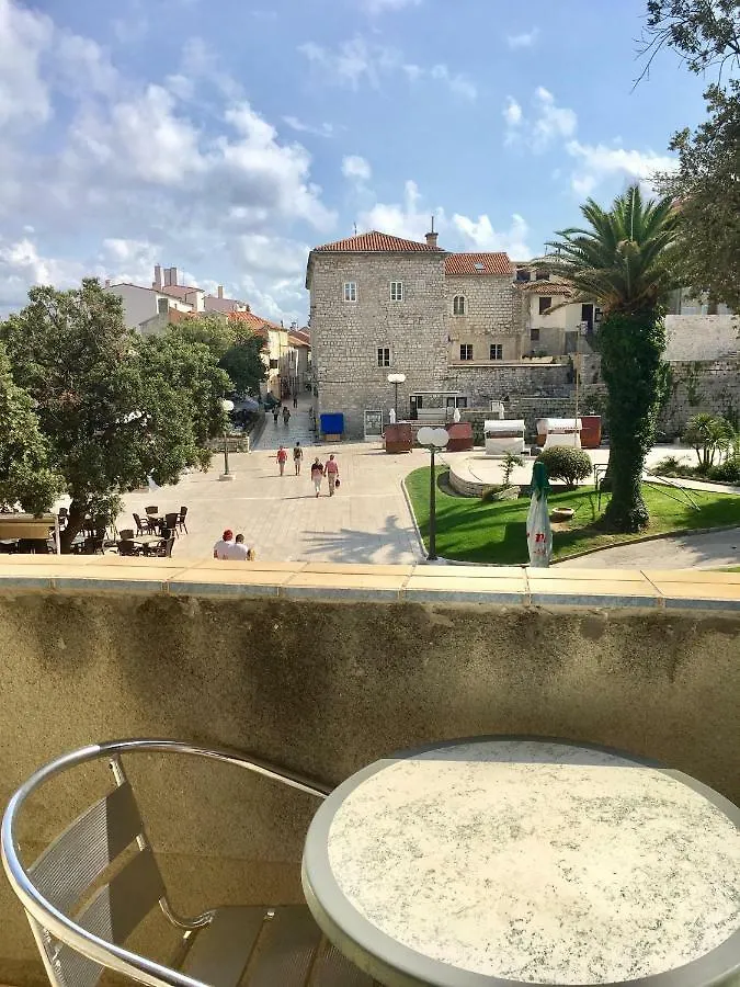 ראב Guest House Ribaric